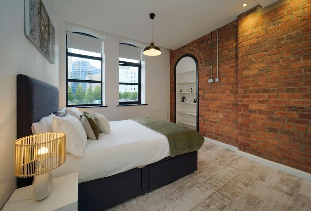 Stylish & Elegant city centre apartment