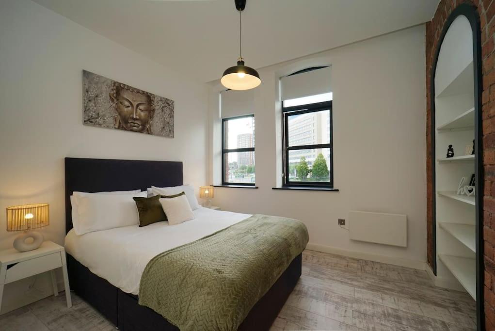 Stylish & Elegant city centre apartment
