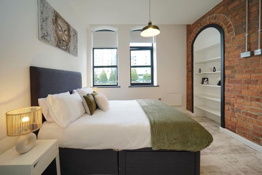 Stylish & Elegant city centre apartment