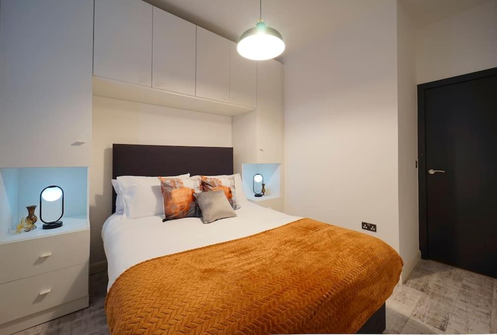 Stylish & Elegant city centre apartment