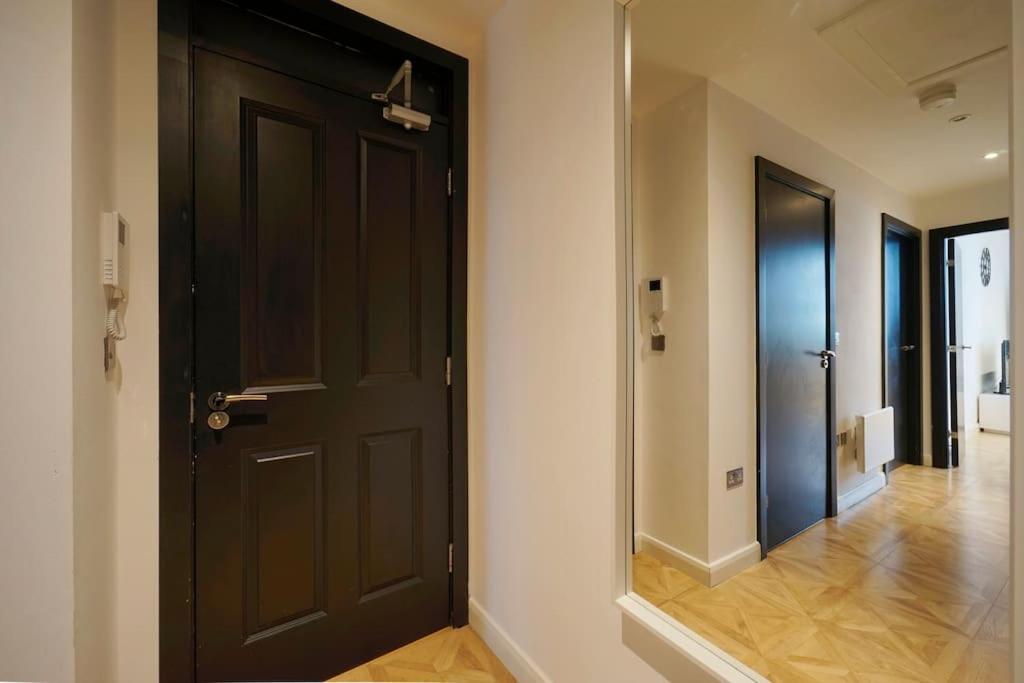 Stylish & Elegant city centre apartment