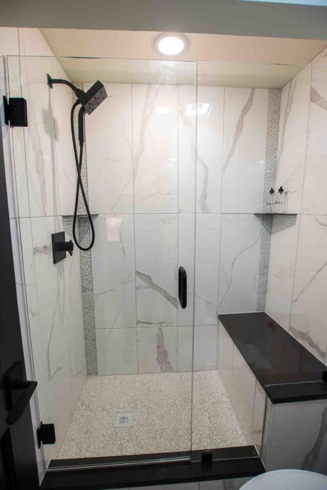 Modern Studio Basement with Private Entrance view 3