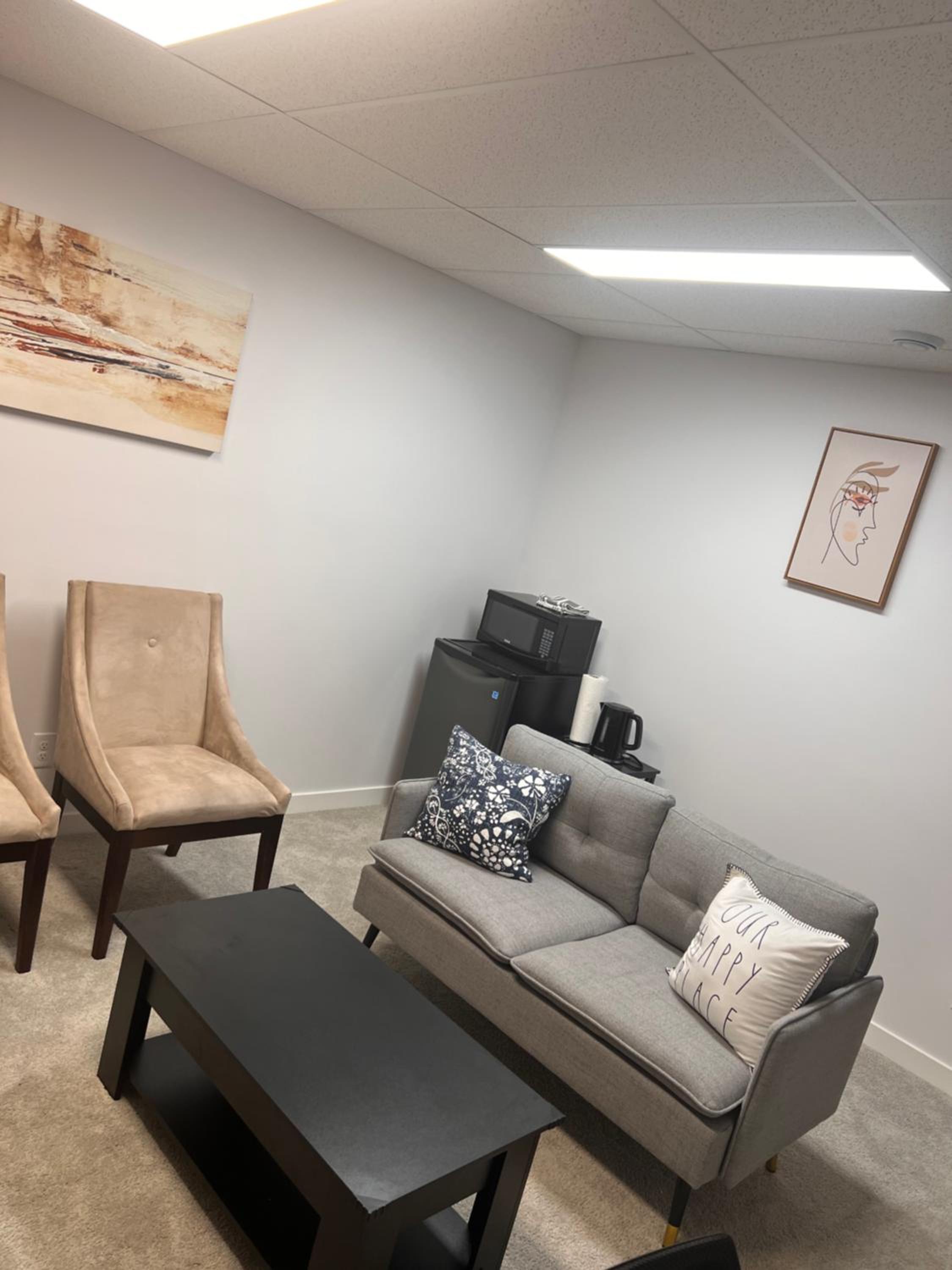 Well furnished Basement Suite-With Private Entrance