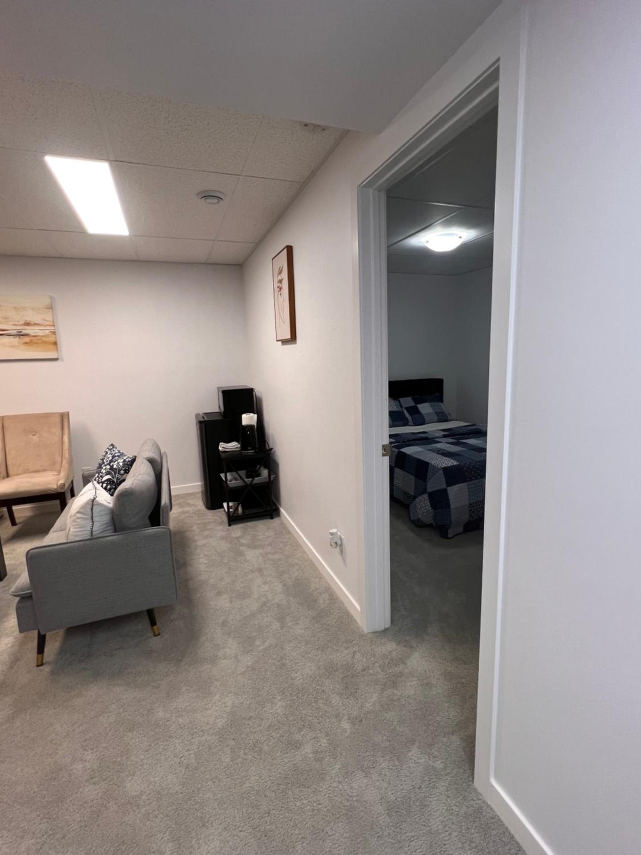 Well furnished Basement Suite-With Private Entrance