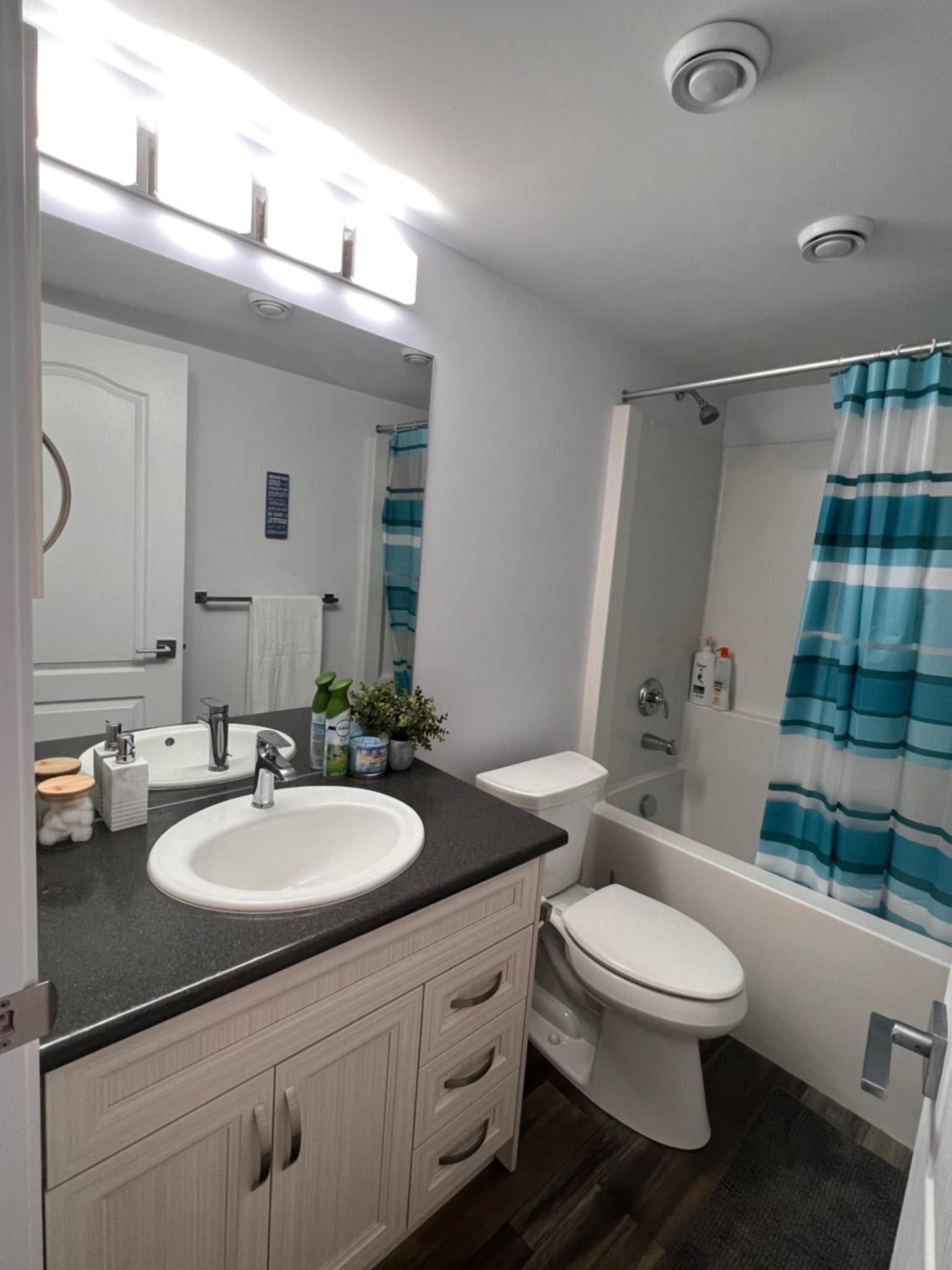 Well furnished Basement Suite-With Private Entrance