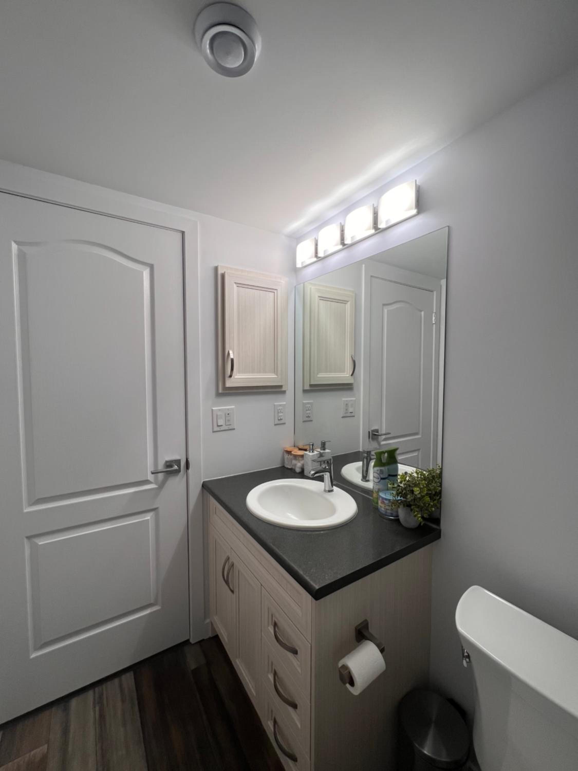 Well furnished Basement Suite-With Private Entrance