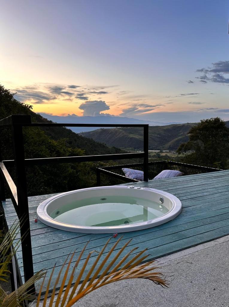 Studio Suite Campestre con Jacuzzi
