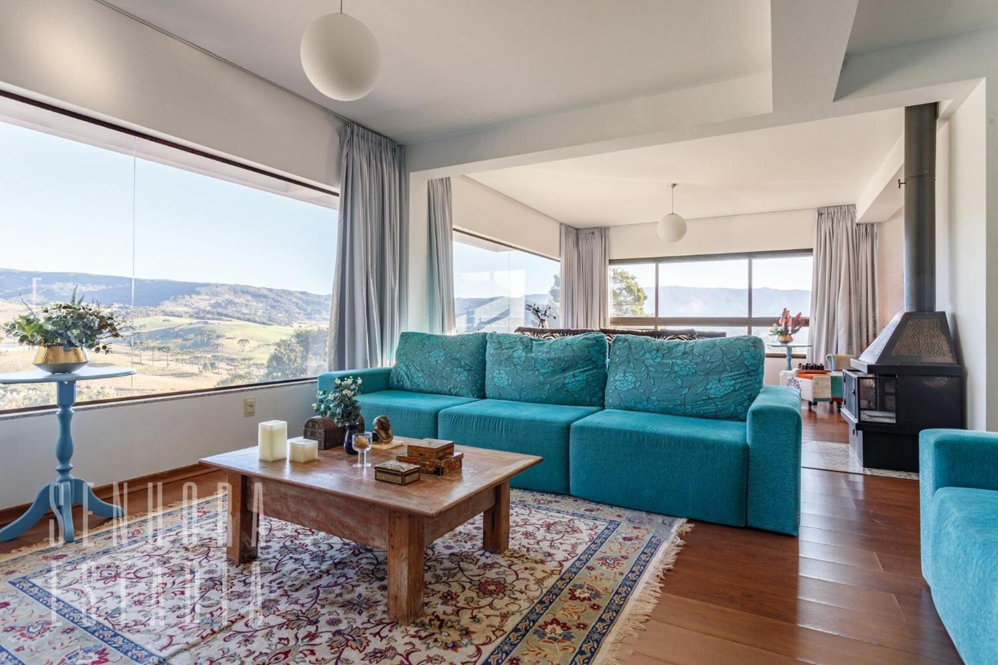 Sky View Mansion Panoramic Luxury in the Mountains