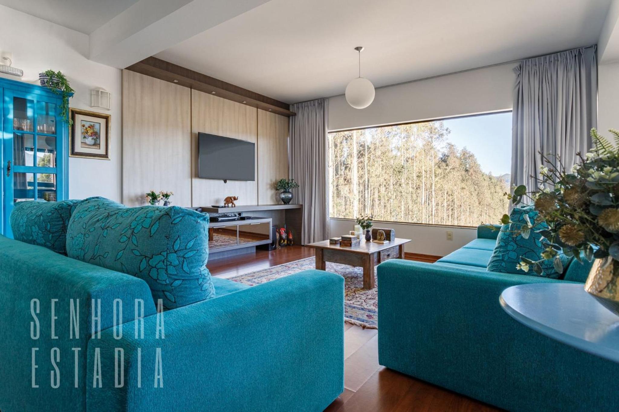 Sky View Mansion Panoramic Luxury in the Mountains