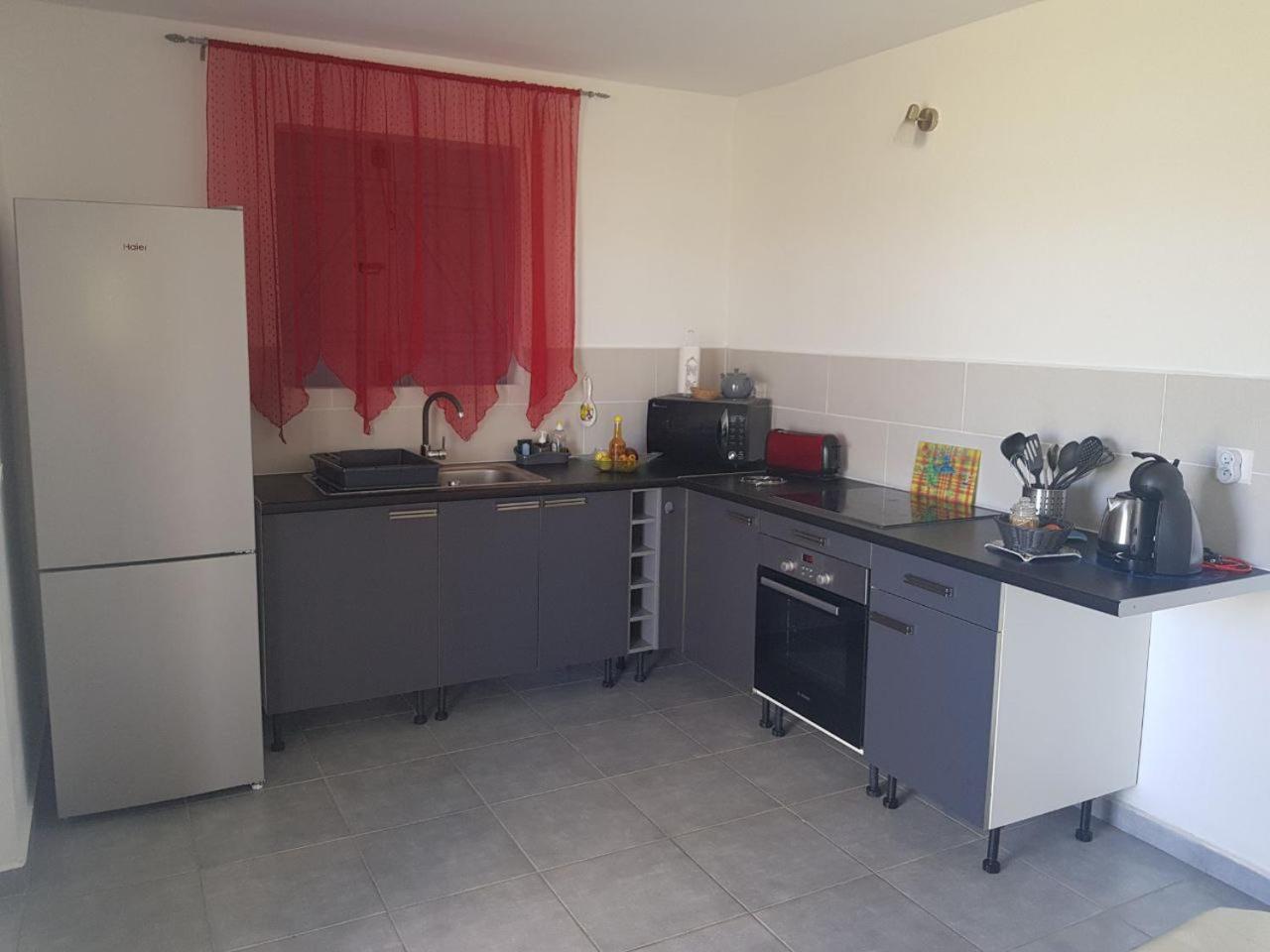 Maison Laurencia - Appartement au rez-de-chaussée avec jardin view 3