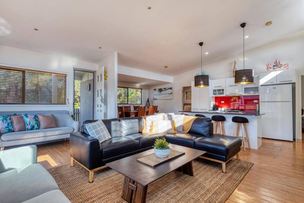 Delightful Dicky Beach Holiday House