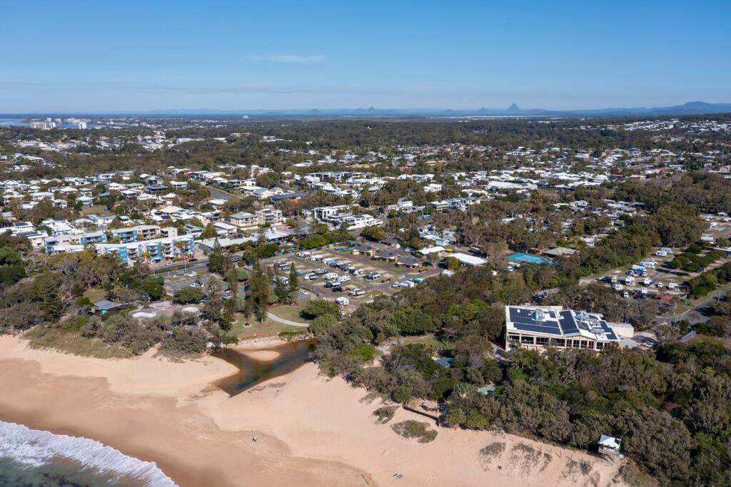 Delightful Dicky Beach Holiday House