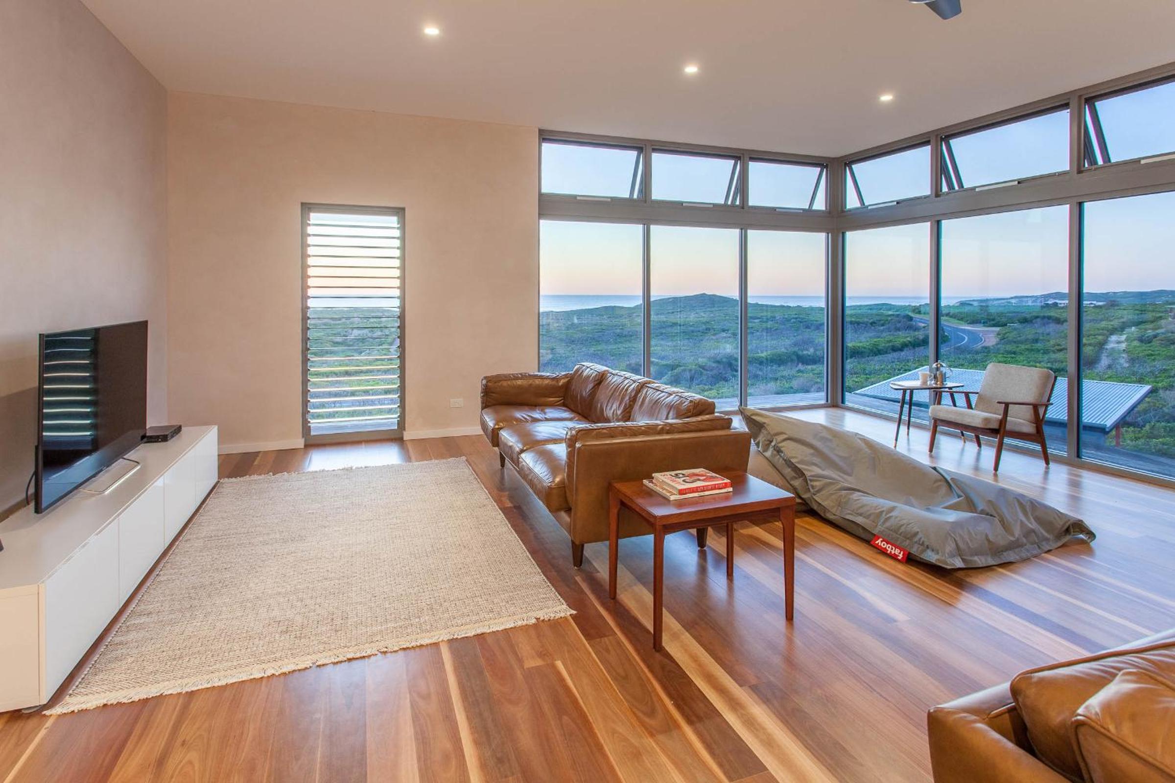 Whitehorses I Private Properties