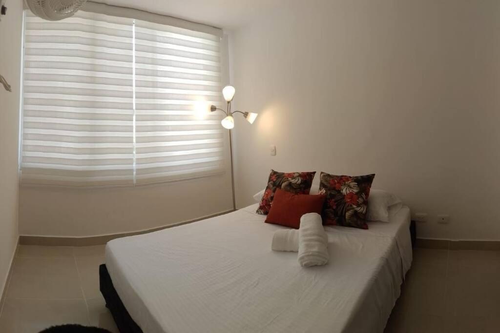 Cómodo Apartamento 3 Alcobas en Club House