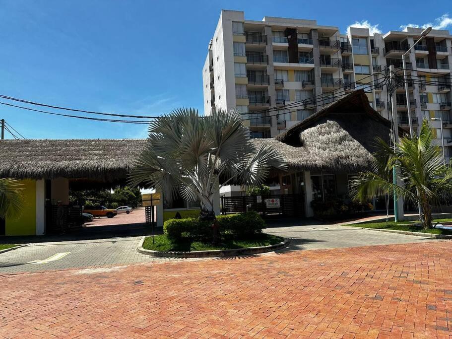 Cómodo Apartamento 3 Alcobas en Club House