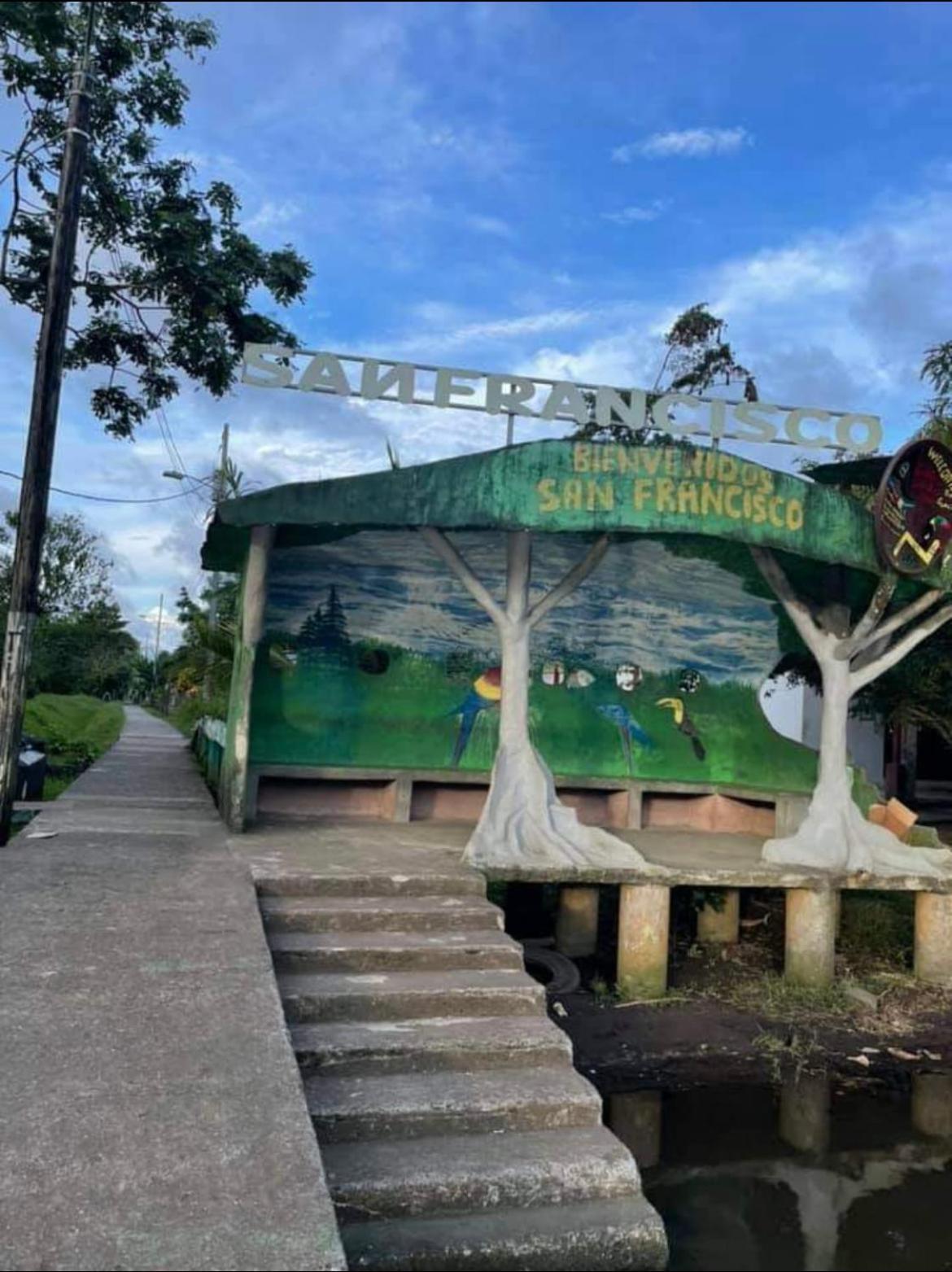 Tortuguero Hill Rooms