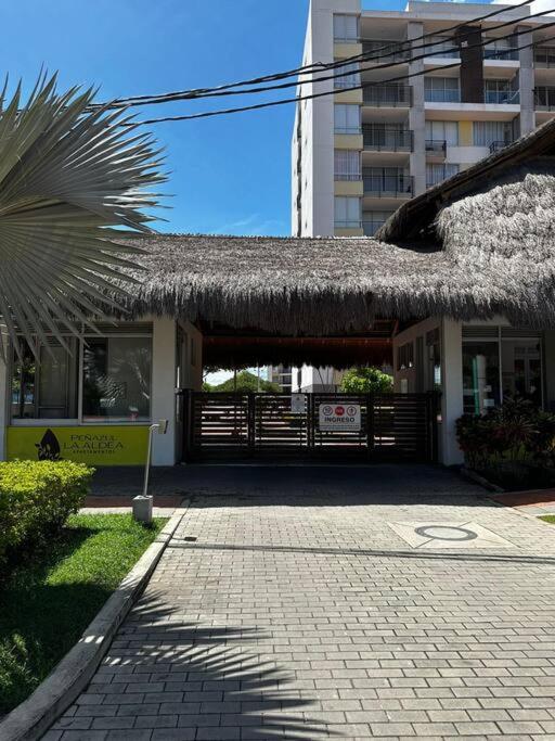 Cómodo Apartamento 3 Alcobas en Club House