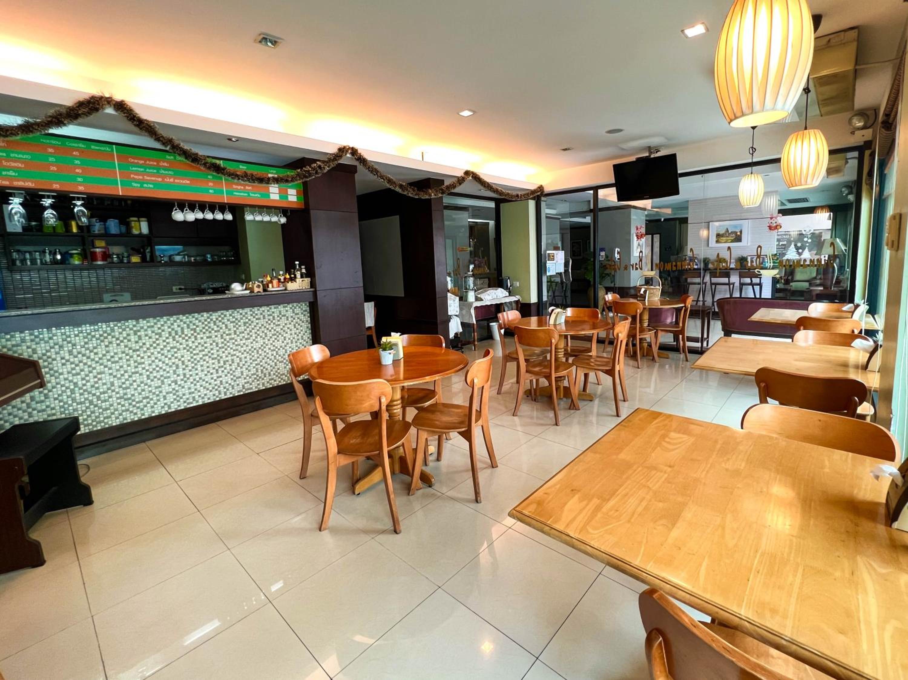 Srivichai Hotel