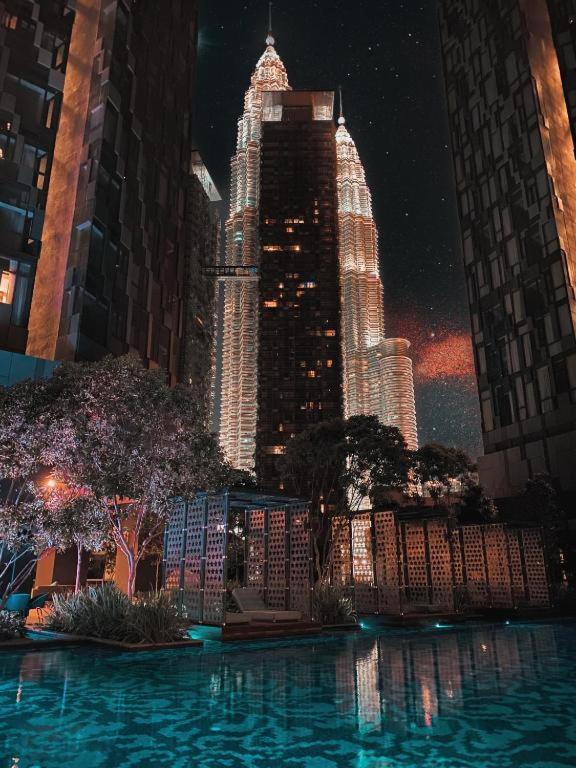 Star Holiday Sky Pool KLCC