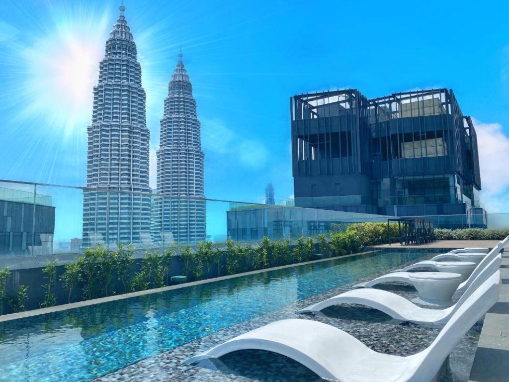 Star Holiday Sky Pool KLCC