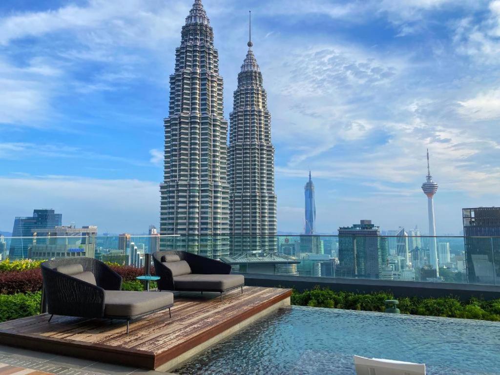 Star Holiday Sky Pool KLCC
