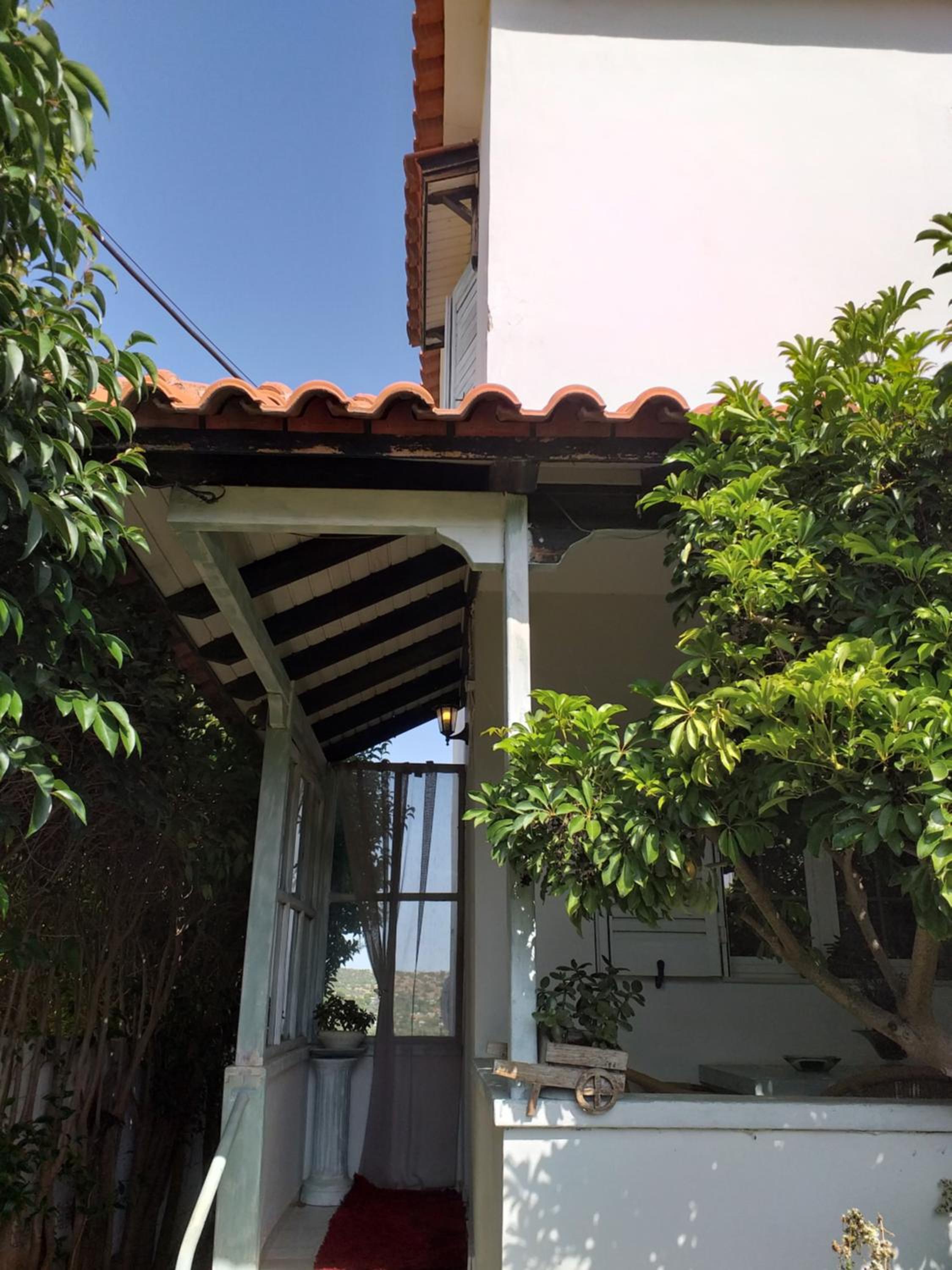 Roulas Cozy Apartments view 2