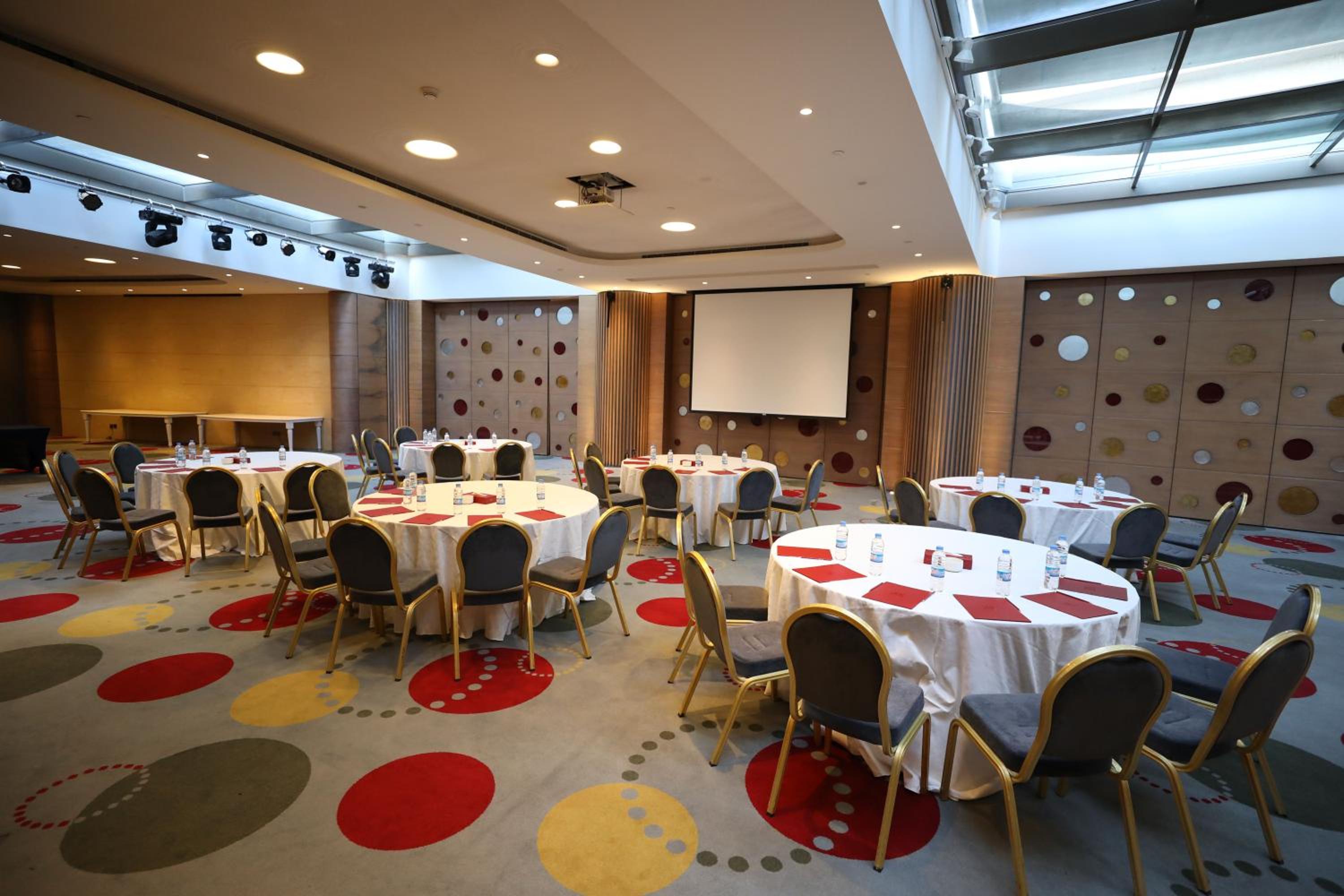 meeting & event spaces