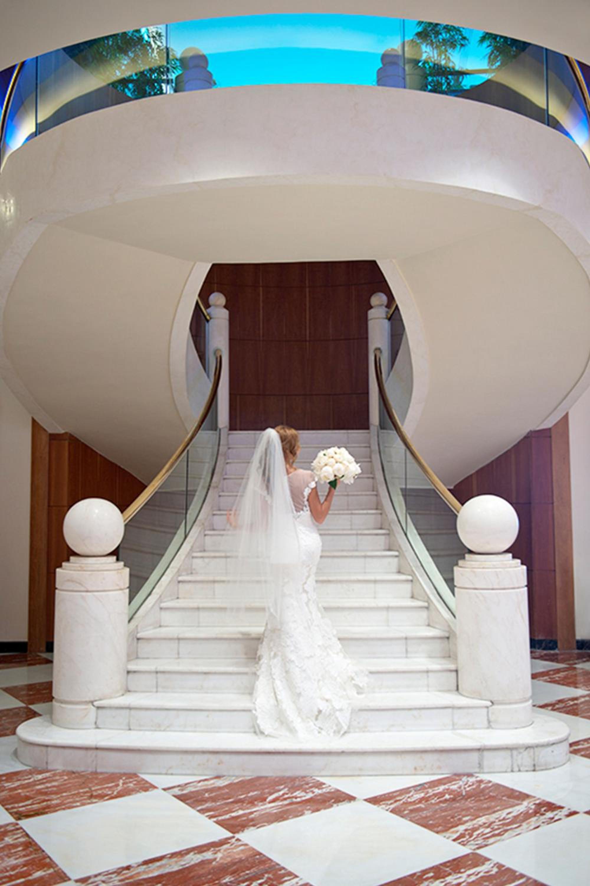 Lobby & Reception