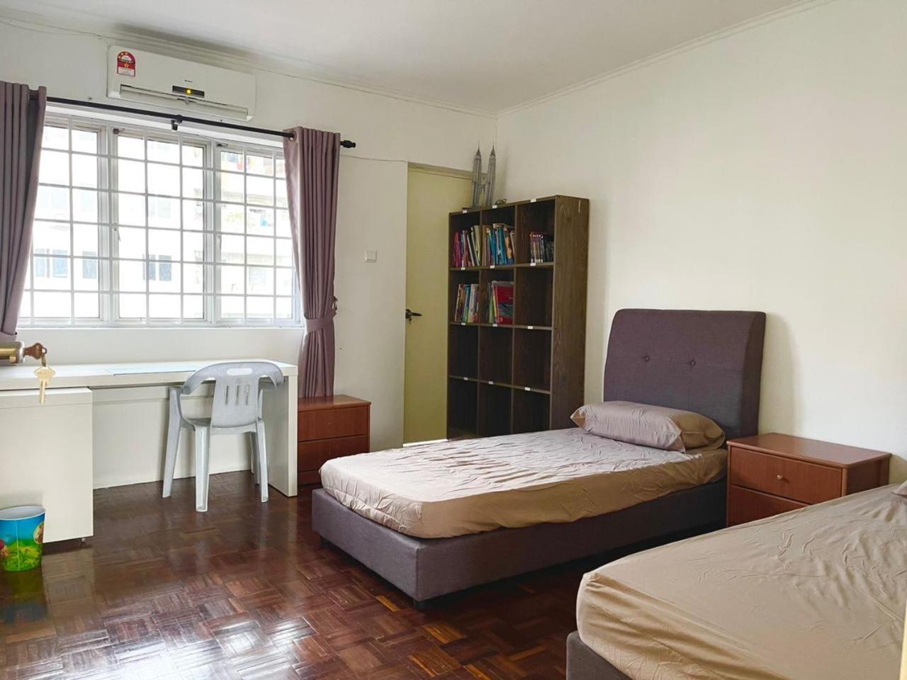 4BR 9pax in Kuching city