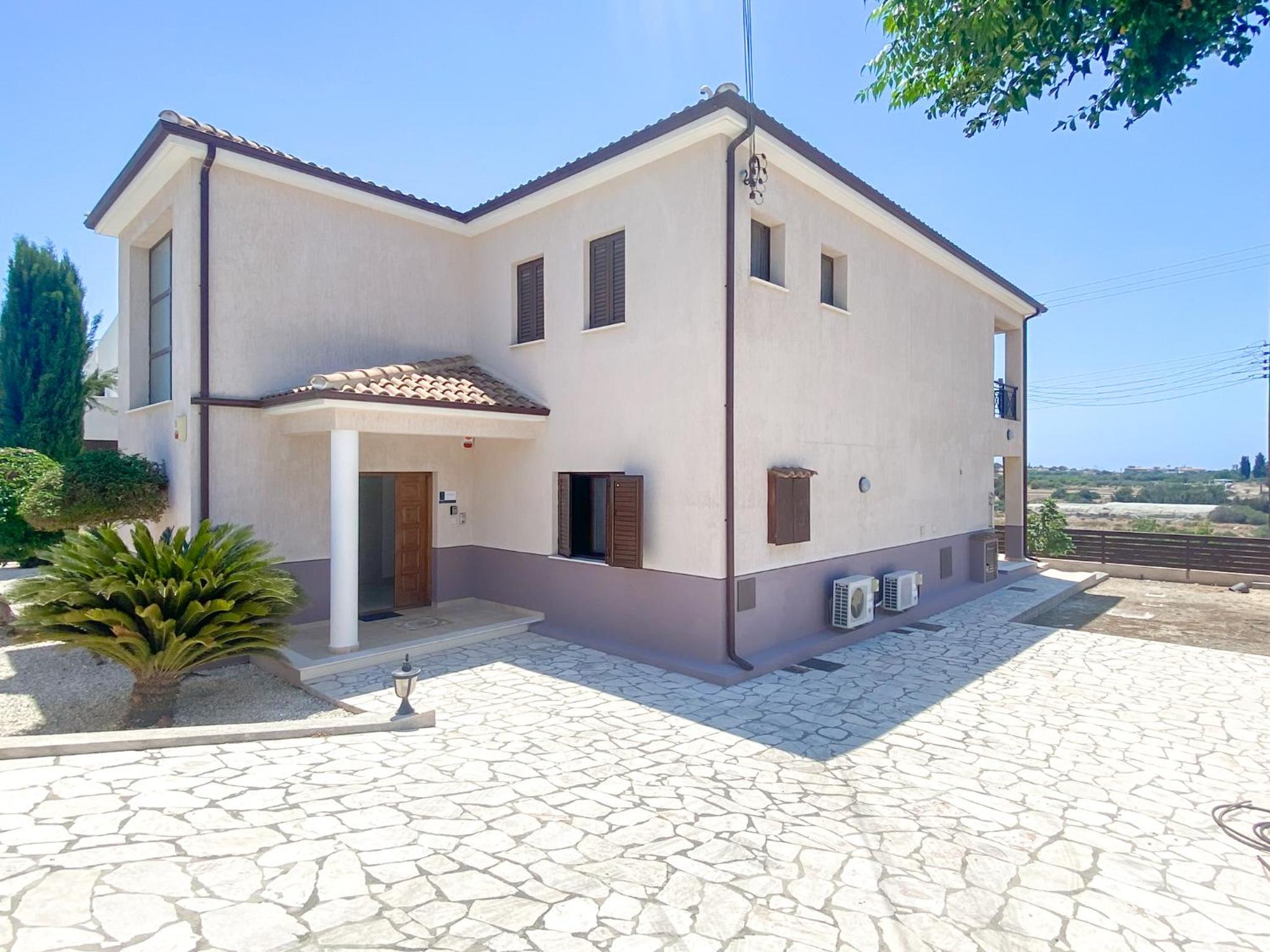 Phaedrus Living: Luxury Villa Erimi