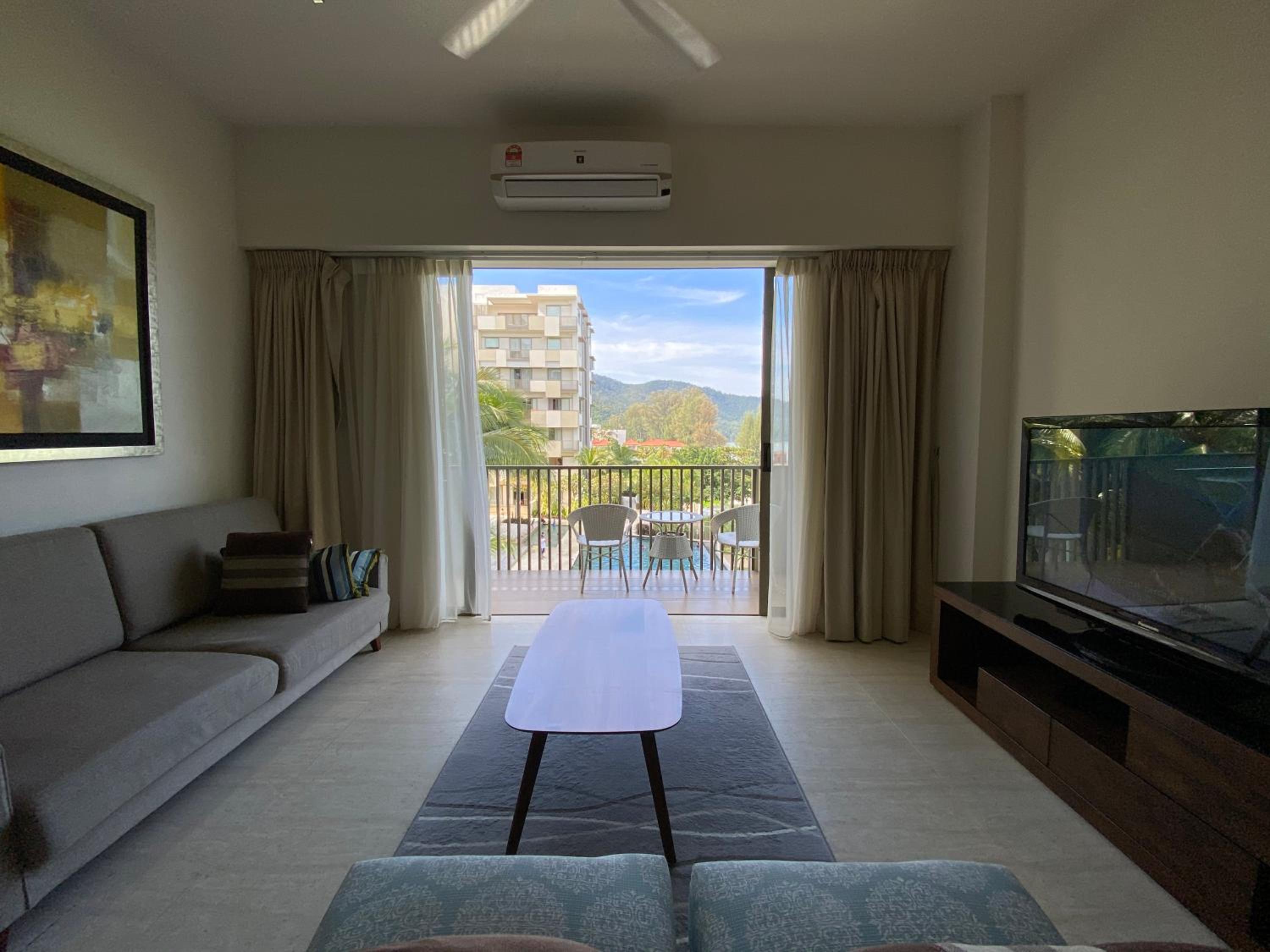 By The Sea@Side Seaview n swimming pool view #133A view 5