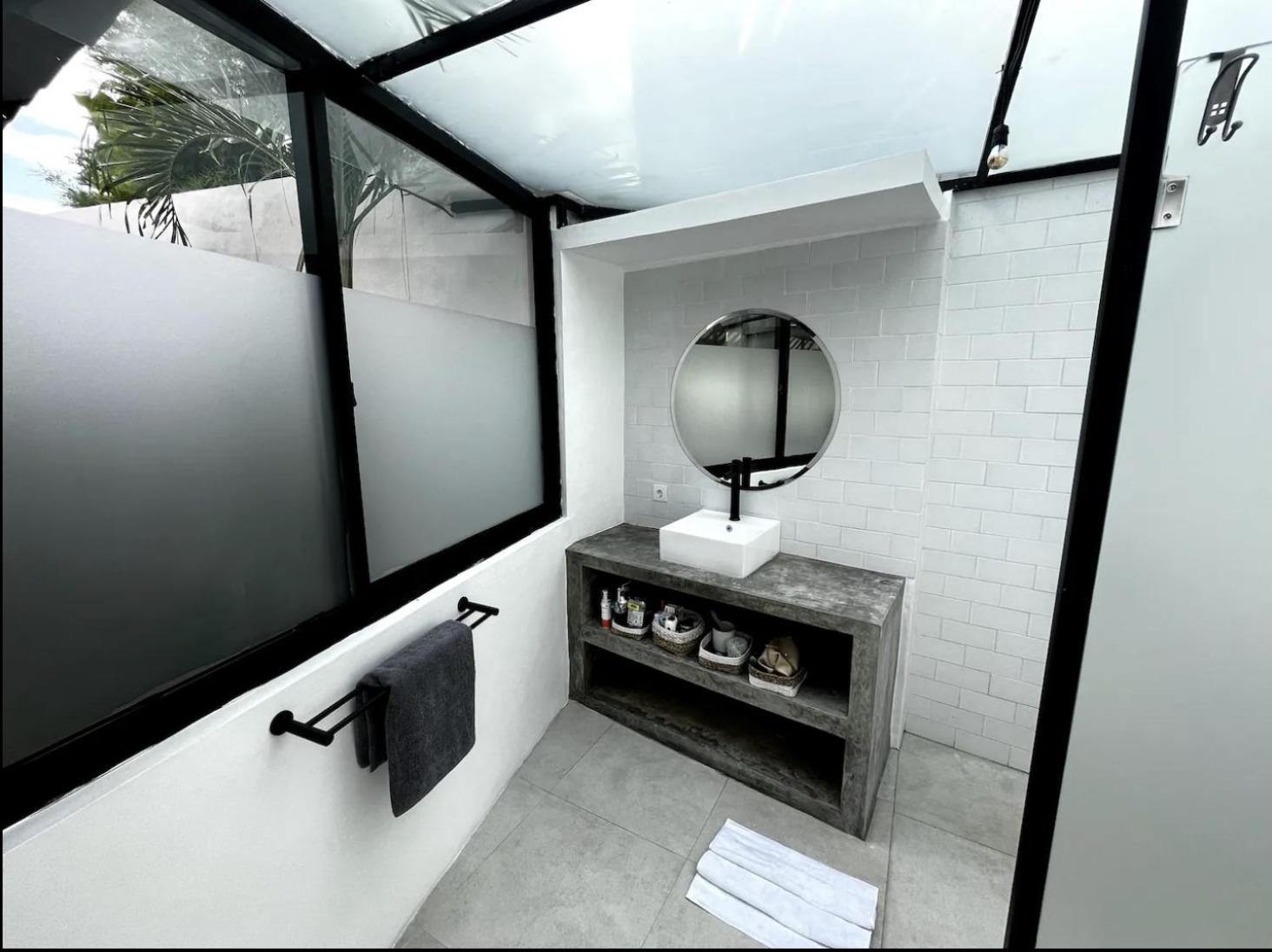 Sol Studios Pererenan