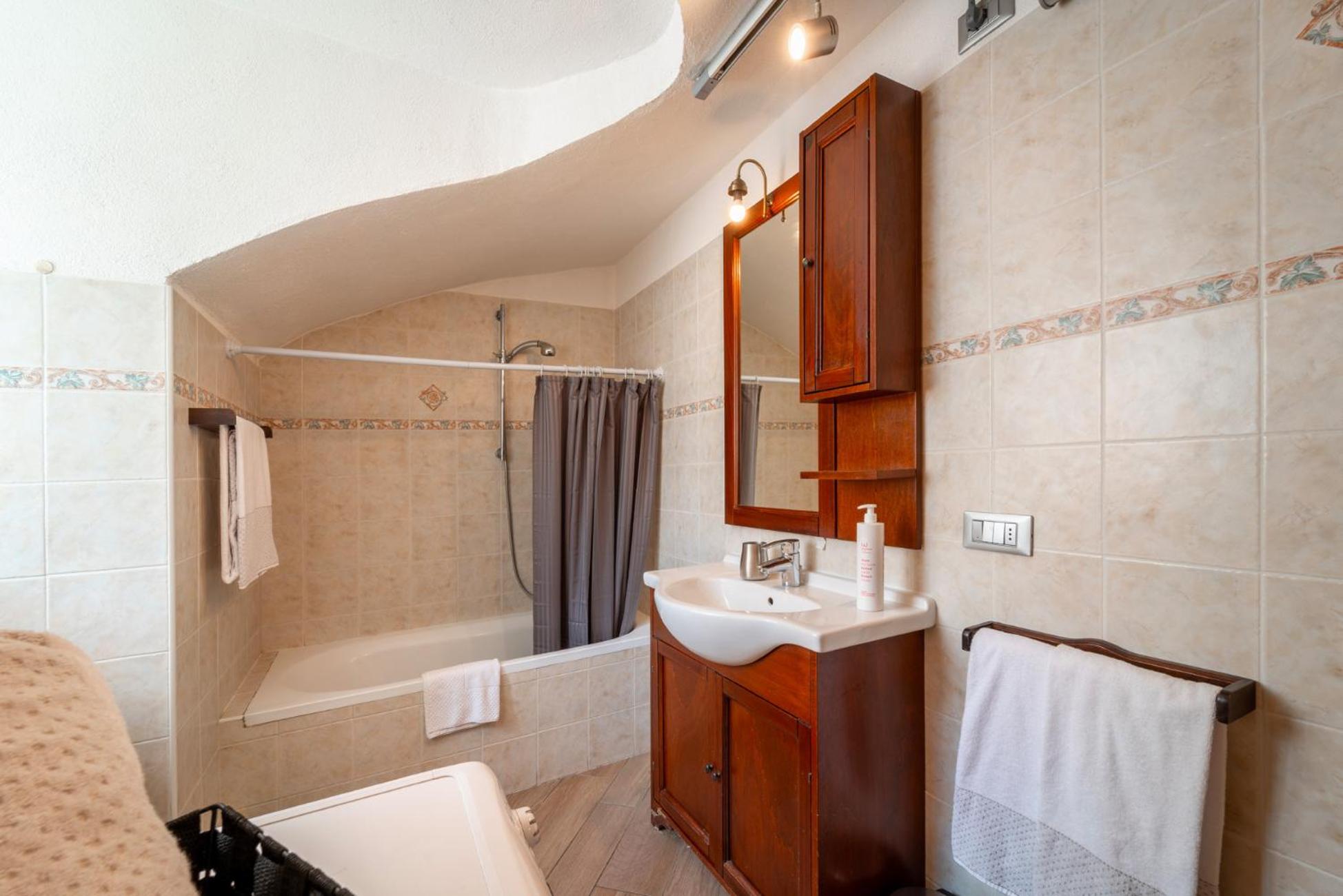 Tremezzina Charming Apartment by Wonderful Italy