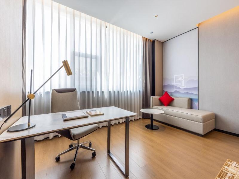 GreenTree Eastern Hotel Lanzhou Zhongchuan Airport Eastern Airlines Center