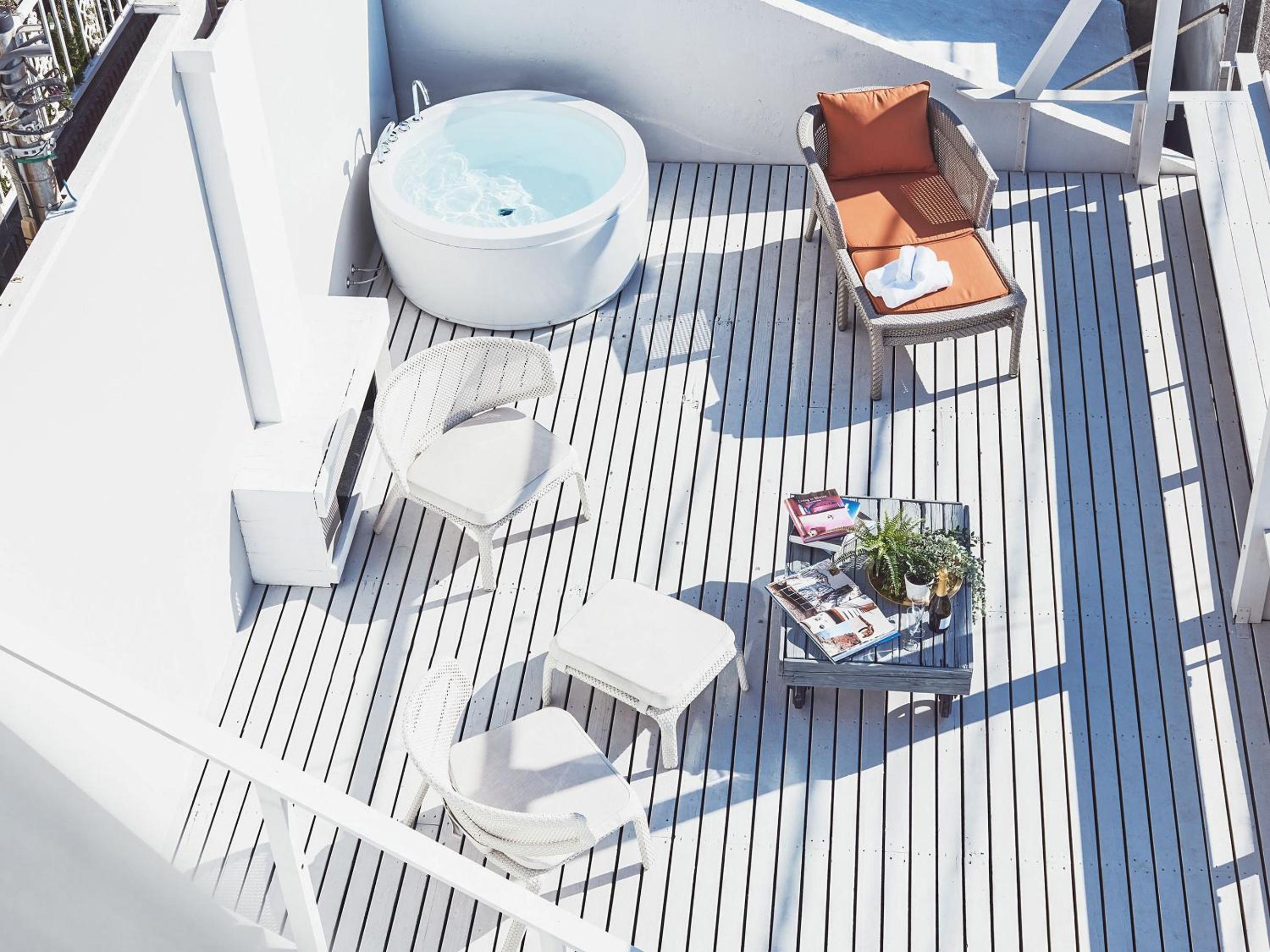 balance & terrace