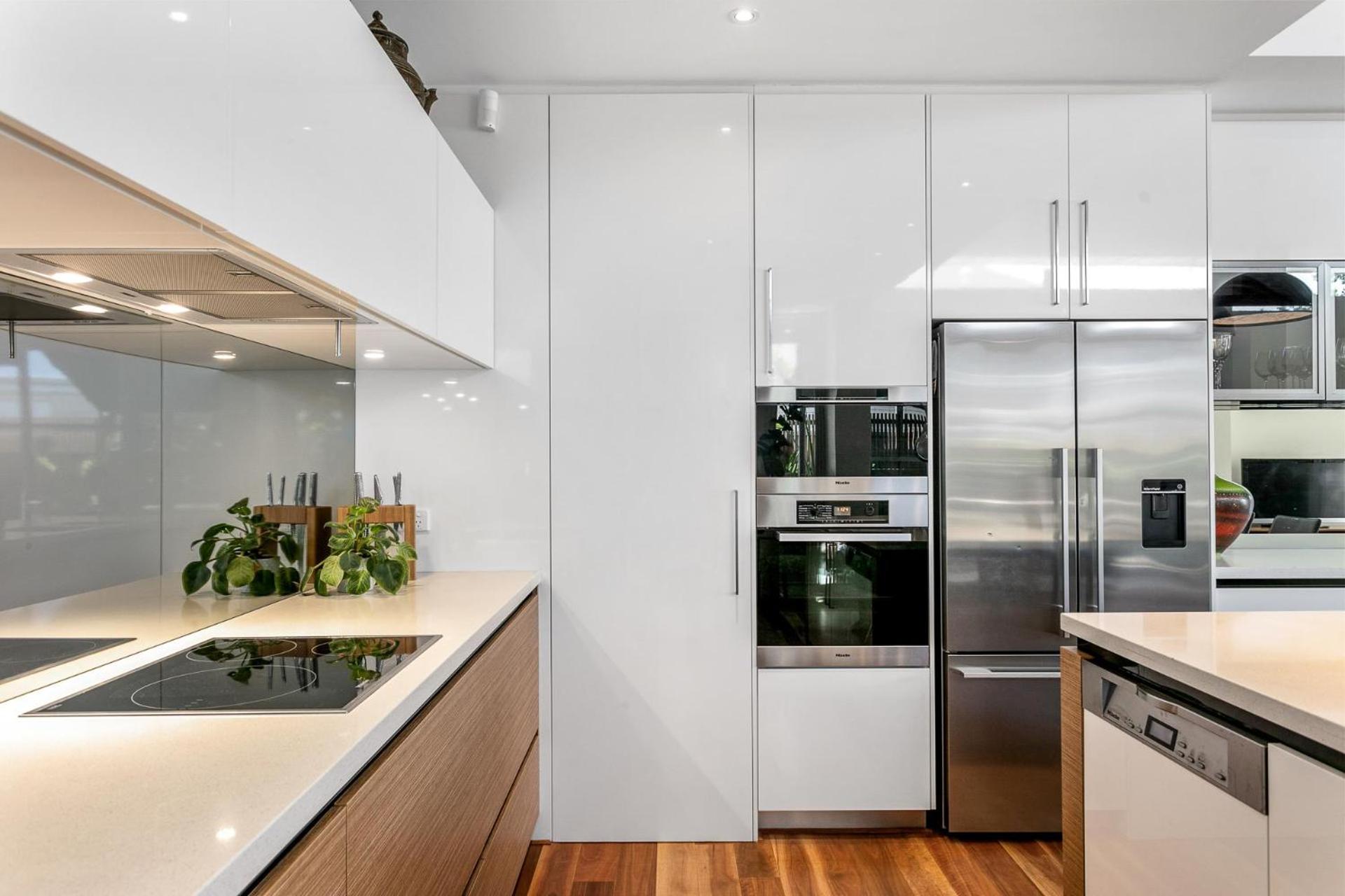 SOLO42 - Mosman Park Prestige