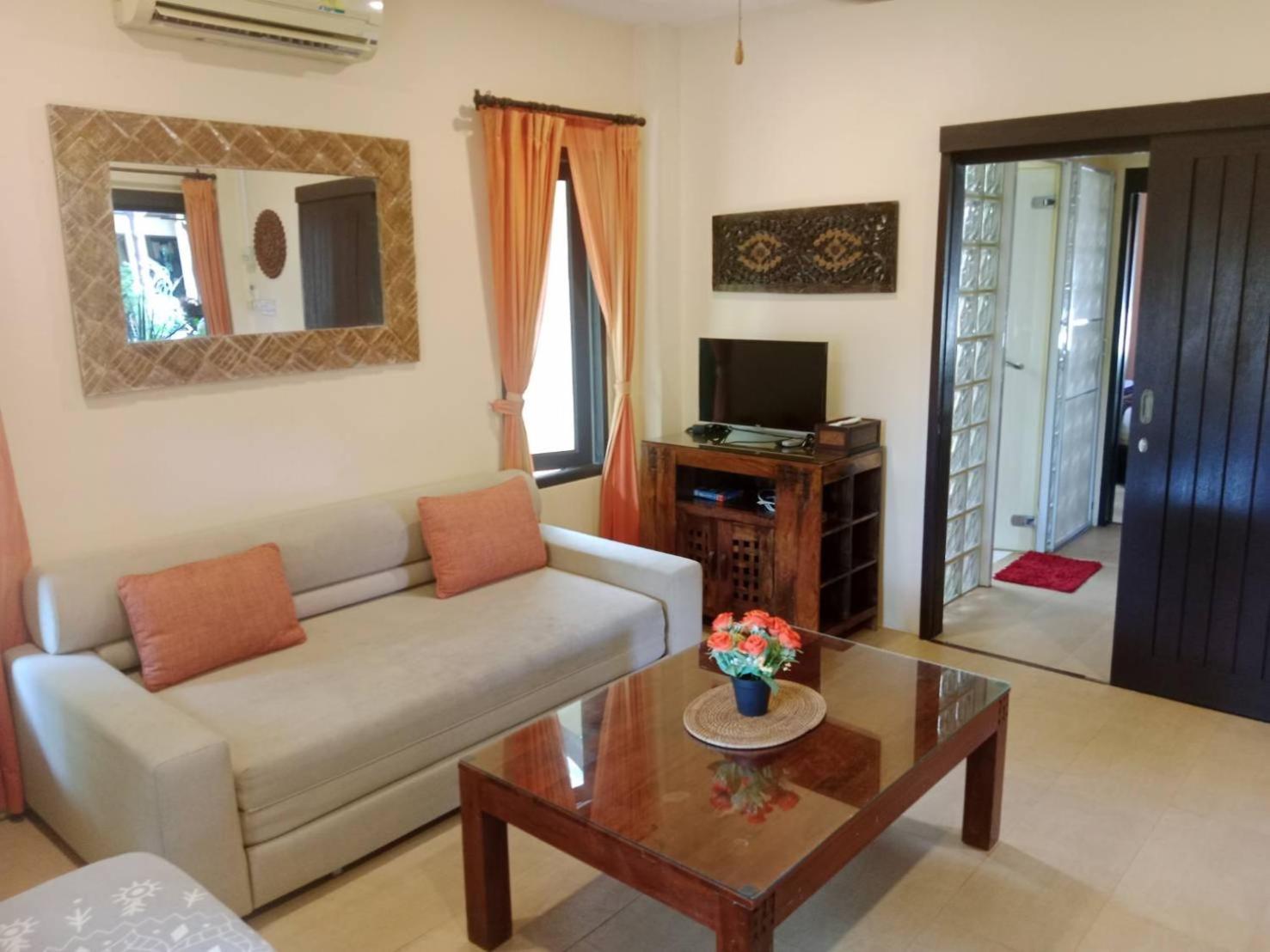 Baan Tropicana