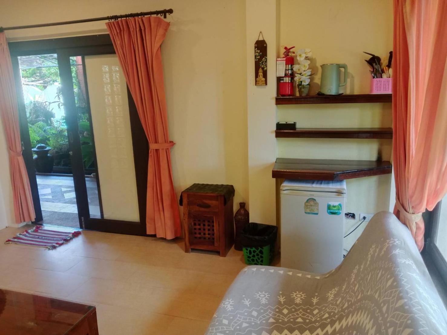 Baan Tropicana