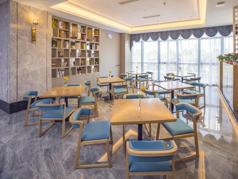 GreenTree Eastern Hotel Hainan Free Trade Port Jiangdong New District Meilan Airport