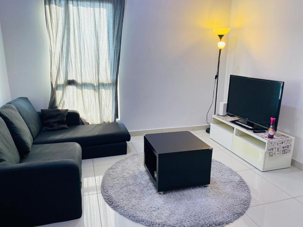 Islamic Santai Santai Homestay - Centrus Soho Cyberjaya photo 5