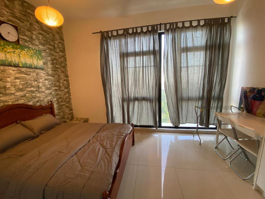 Islamic Santai Santai Homestay - Centrus Soho Cyberjaya photo 6