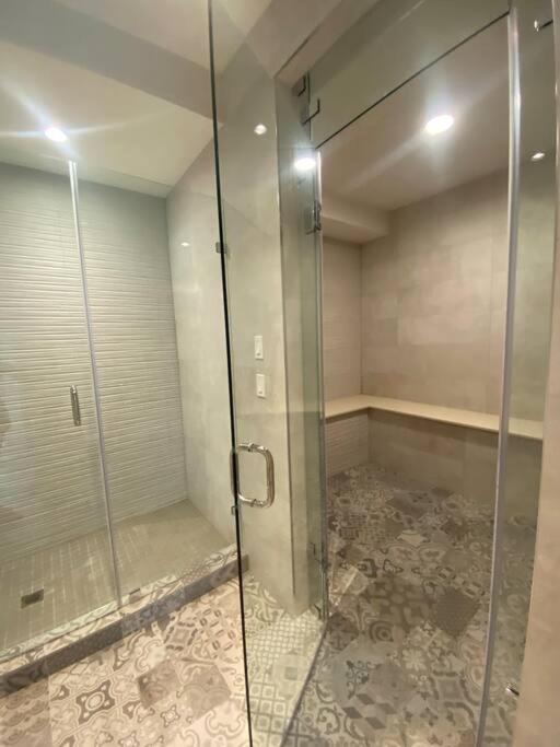 Luxury accomodation in West Vancouver