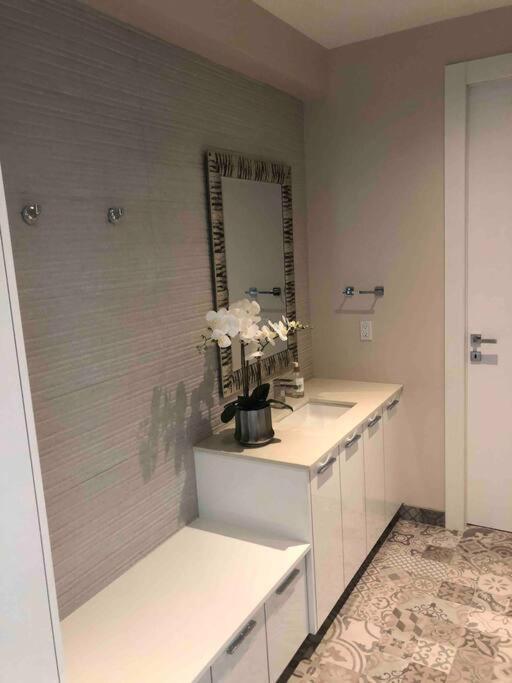 Luxury accomodation in West Vancouver