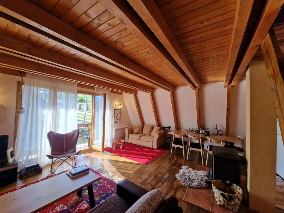 Hotel Green Eye - Image 1