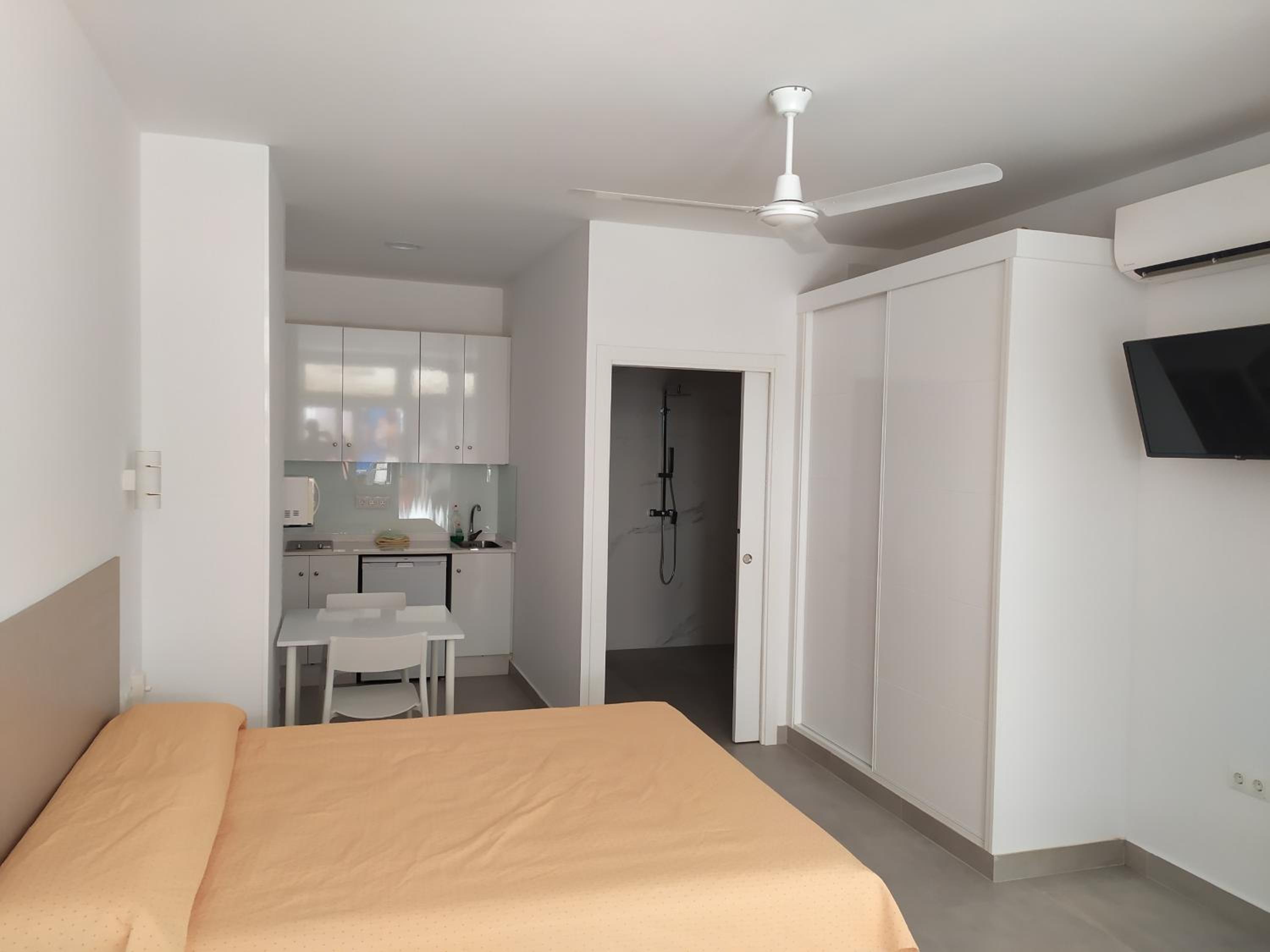 Carihuela Beach Apartamentos