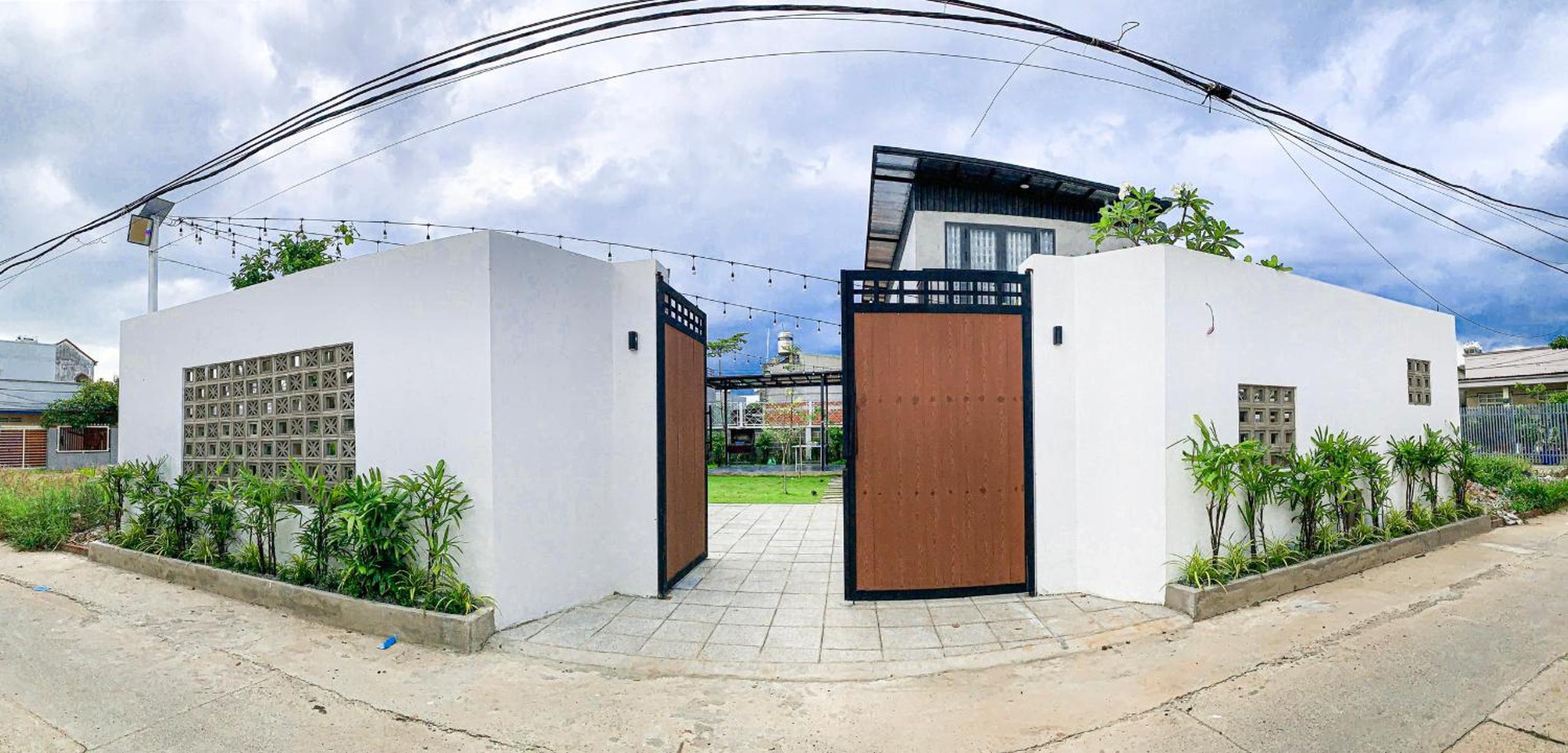 C House Villa Venuestay view 5