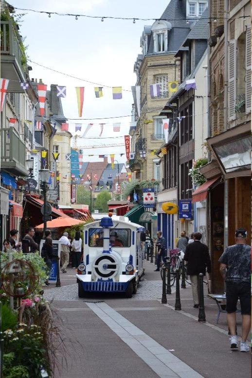 Cosy Duplex Centre Trouville parking gratuit