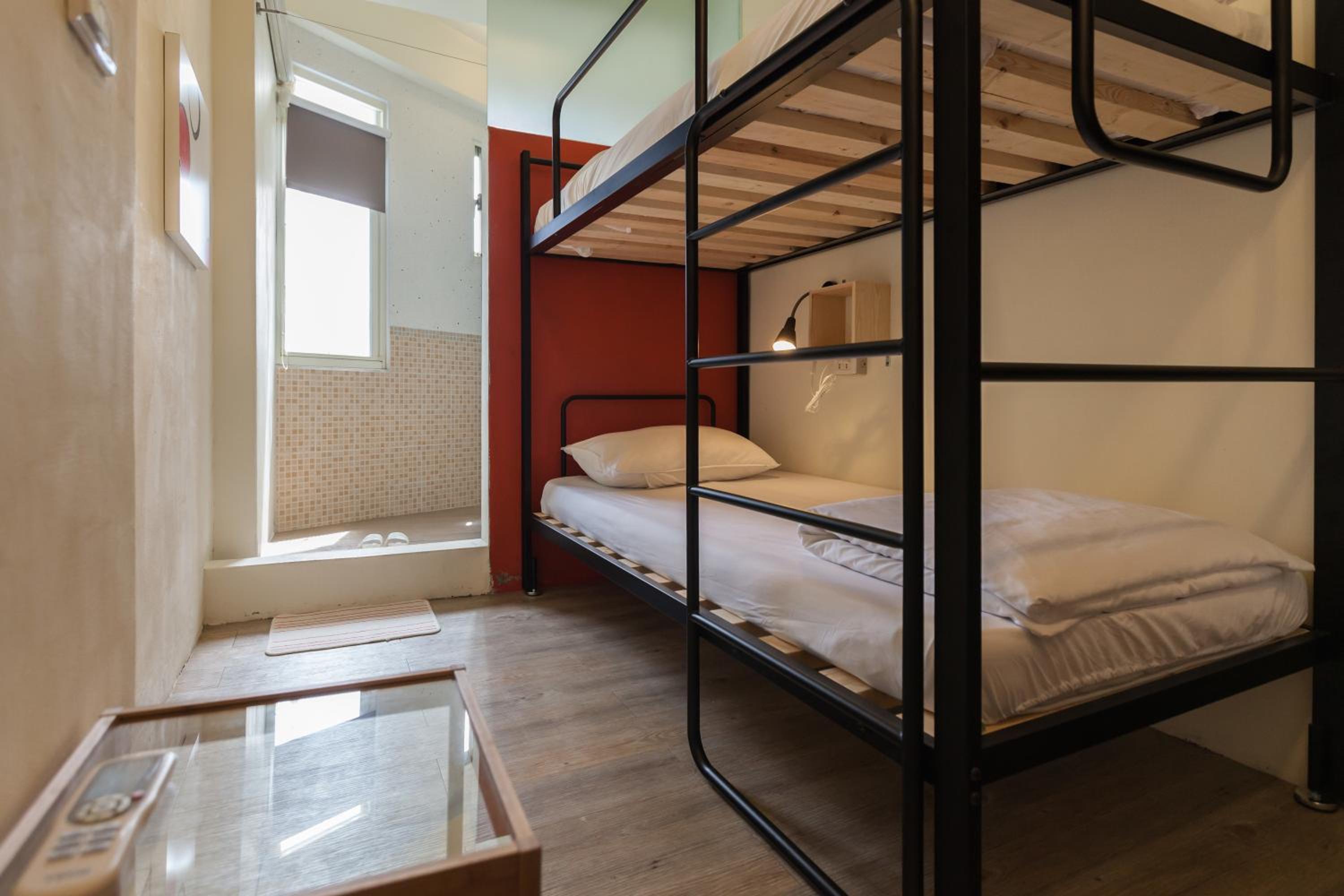 Sleeping Boot Hostel