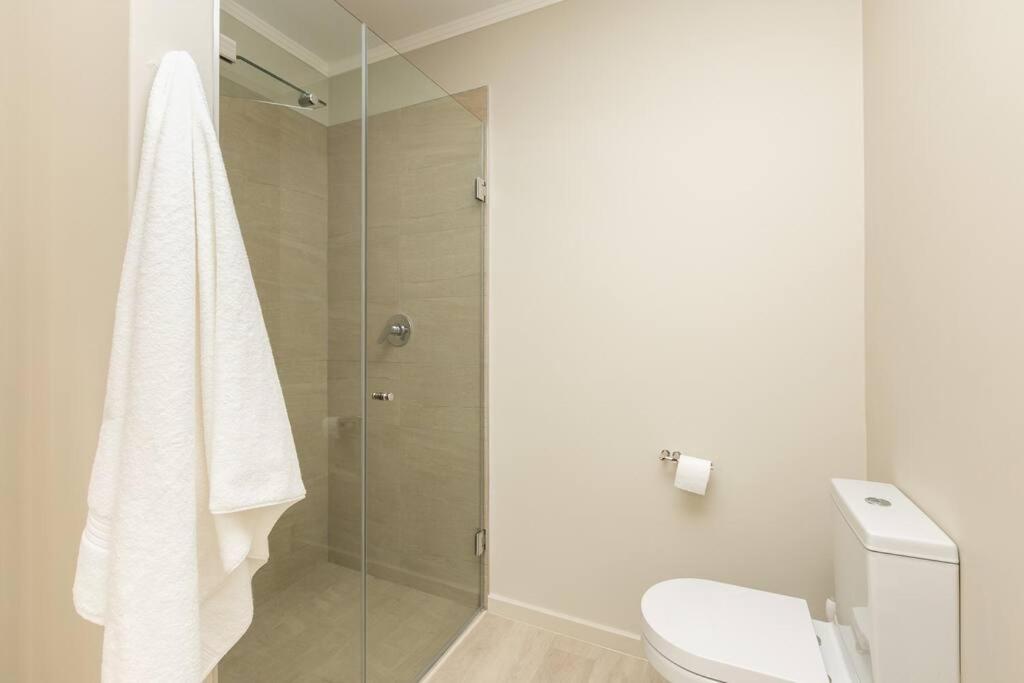 Lux 2bed 20Mb WiFi on Keyes artmile 2km 2 Gautrain