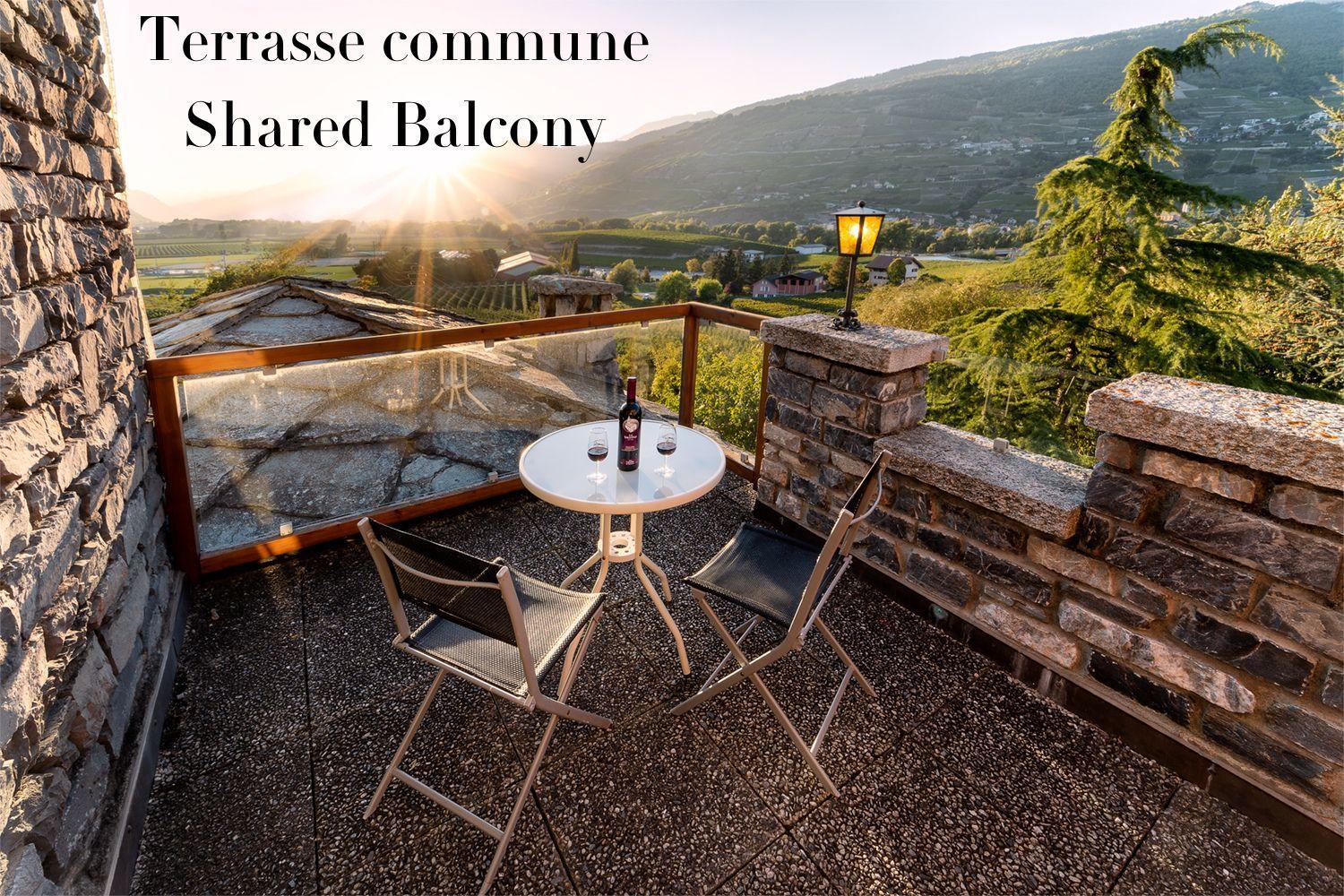 Castel de Daval view 3